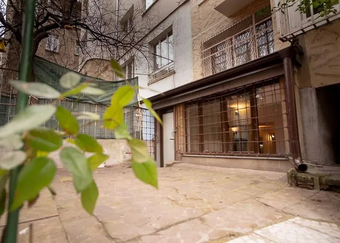 With Courtyard Just Steps Away Vitosha Str Sófia