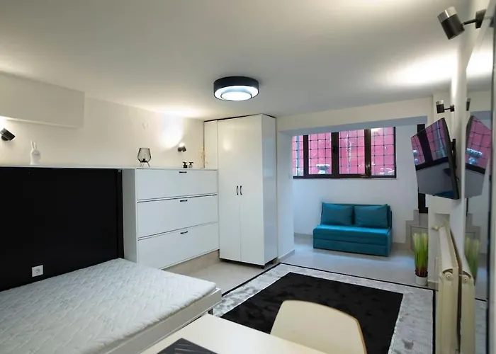 With Courtyard Just Steps Away Vitosha Str Sófia