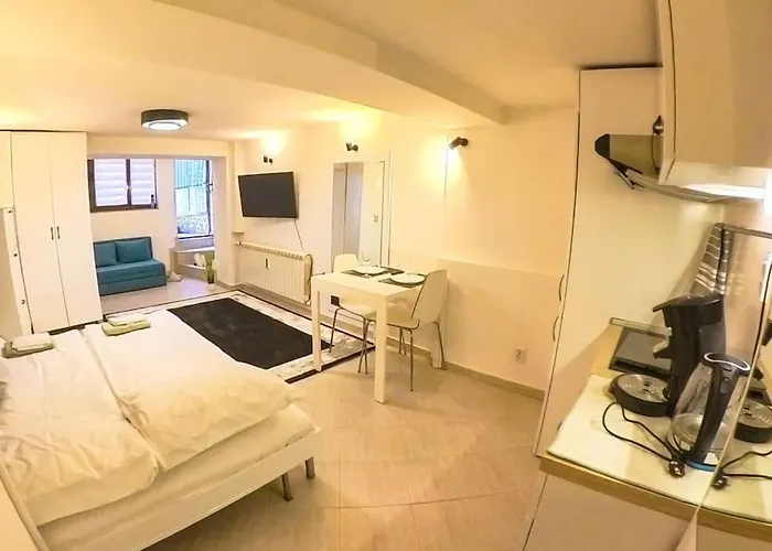 With Courtyard Just Steps Away Vitosha Str Apartment